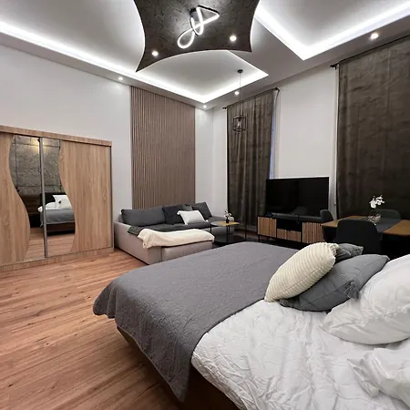 Apartament The White Star