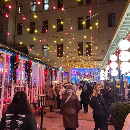 The White Star * Βουδαπέστη